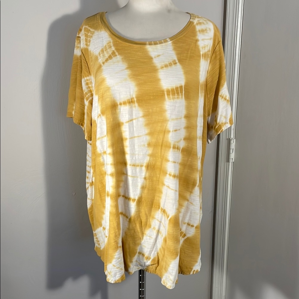 Wonderly Yellow and White Oversized Tie-Dye T-Shirt